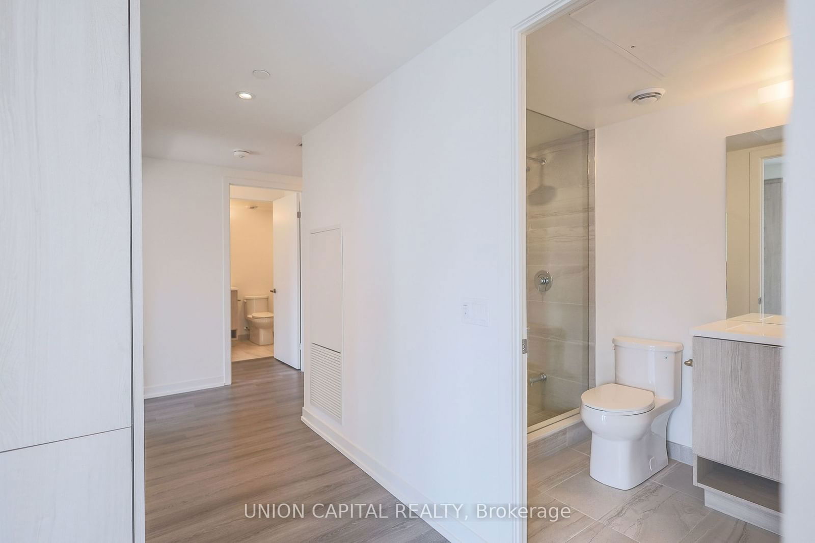 138 Downes St, unit 1511 for rent