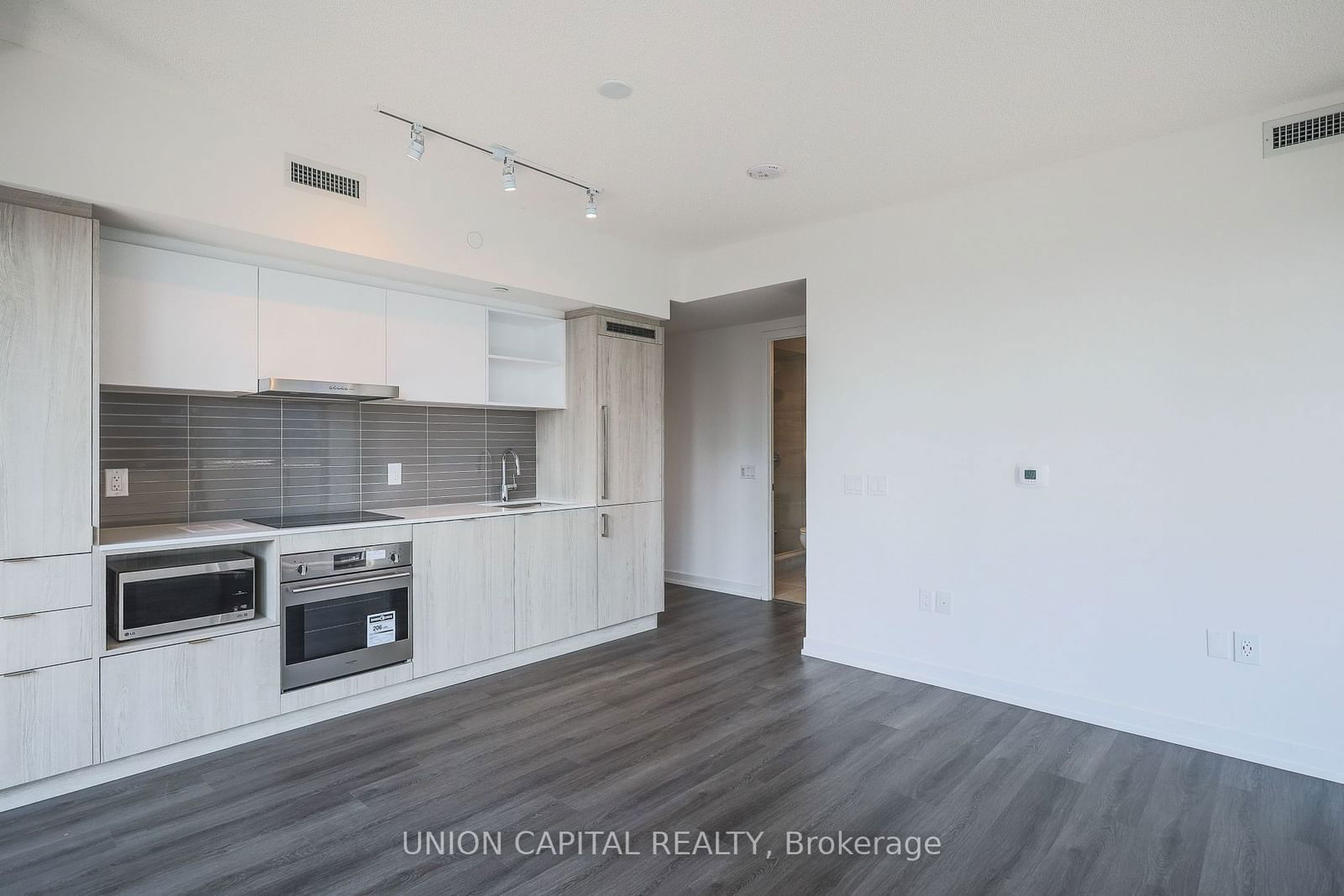 138 Downes St, unit 1511 for rent