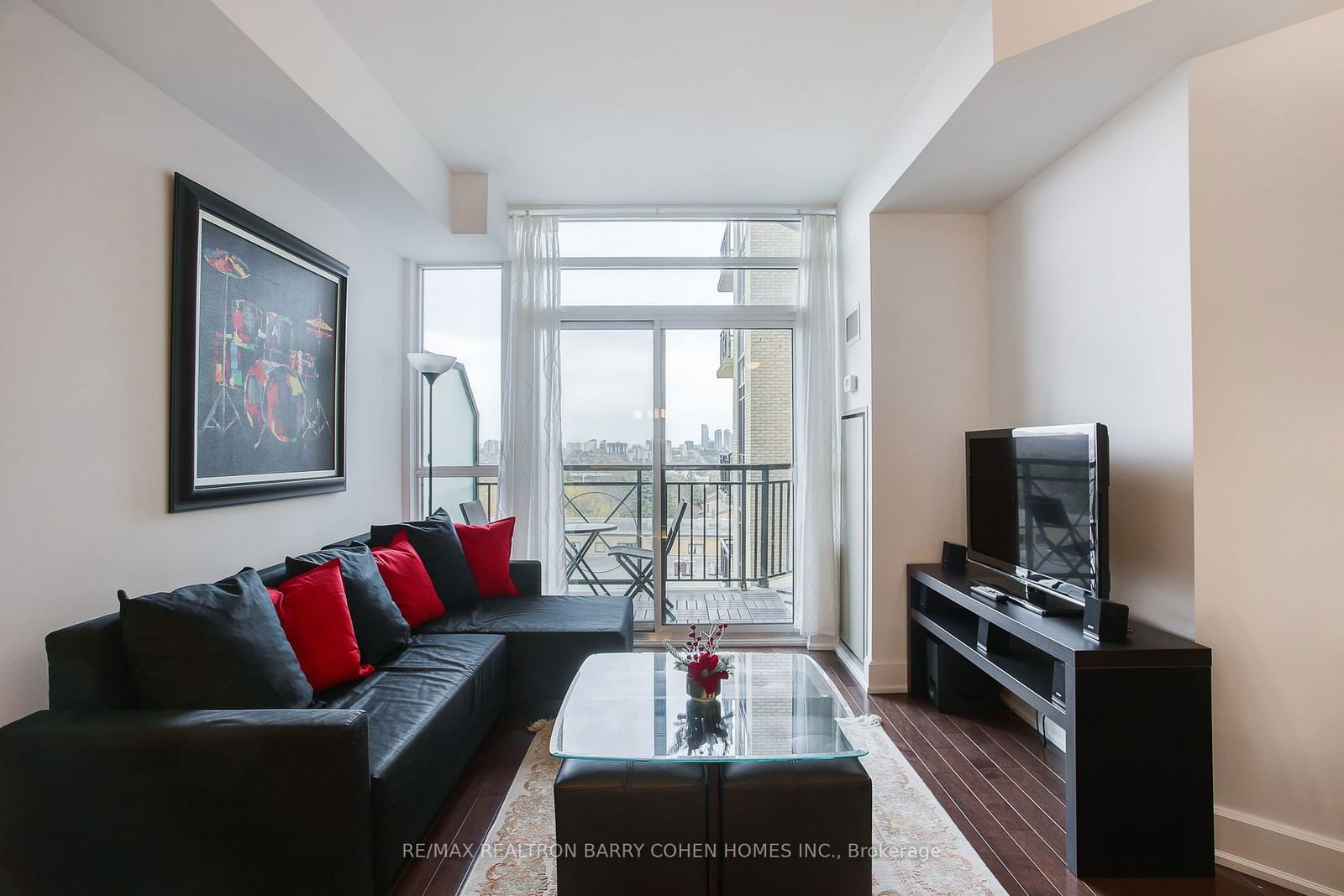 676 Sheppard Ave E, unit 616 for rent