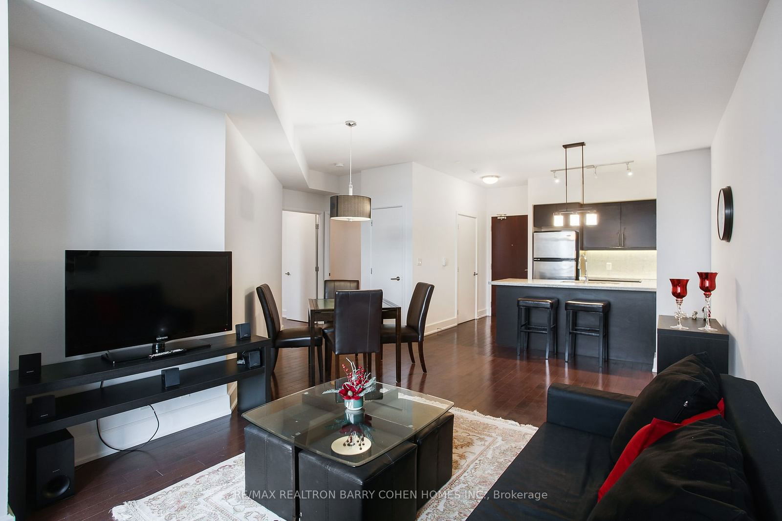 676 Sheppard Ave E, unit 616 for rent