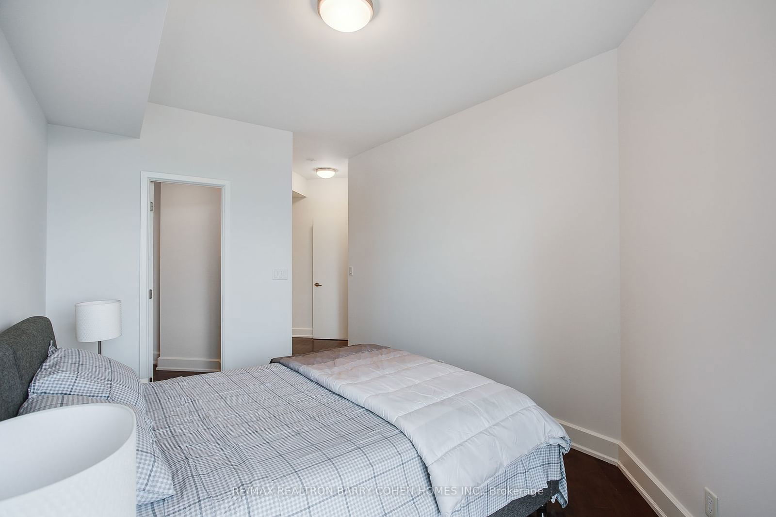 676 Sheppard Ave E, unit 616 for rent