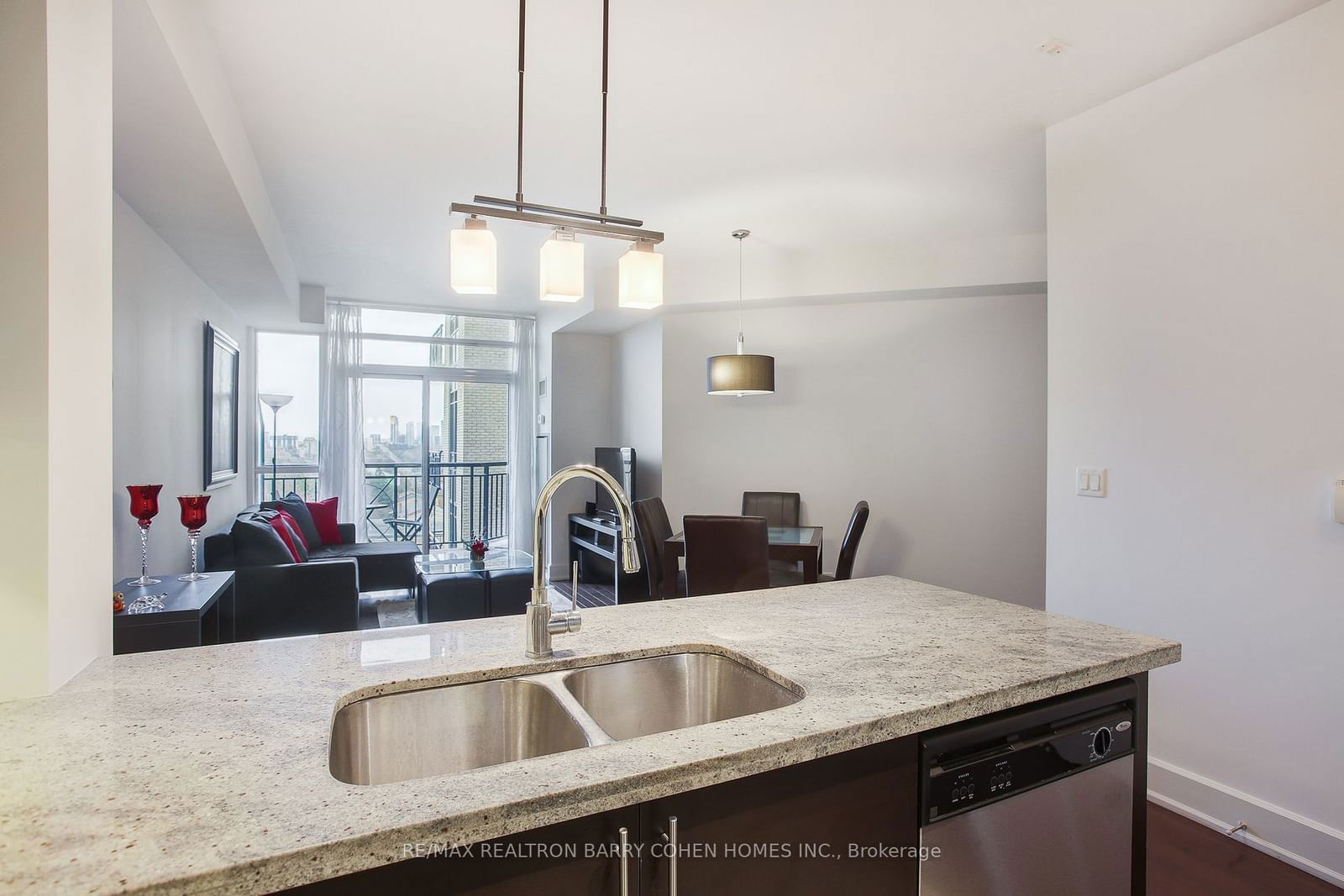 676 Sheppard Ave E, unit 616 for rent