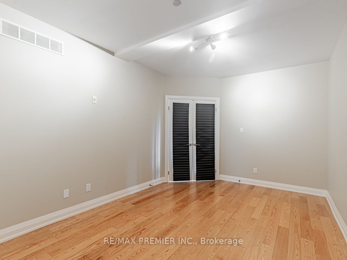 473 Dupont St, unit 5 for sale