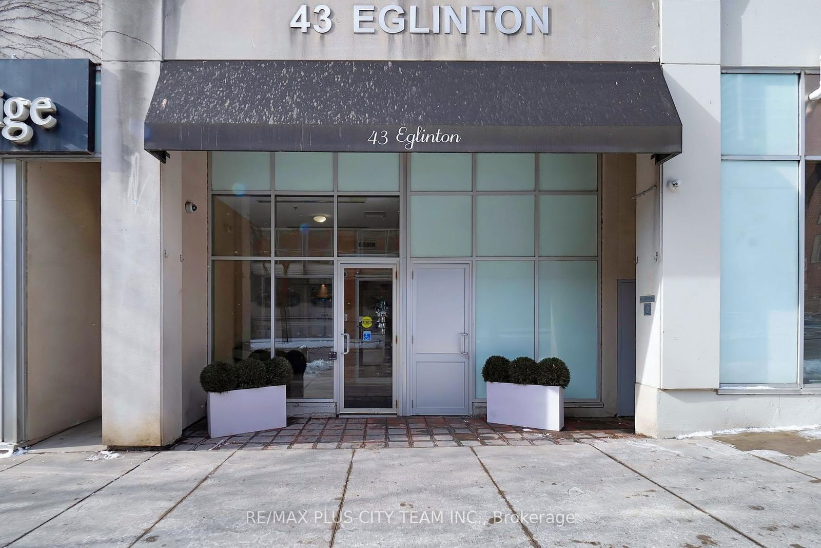 43 Eglinton Ave E, unit 205 for sale