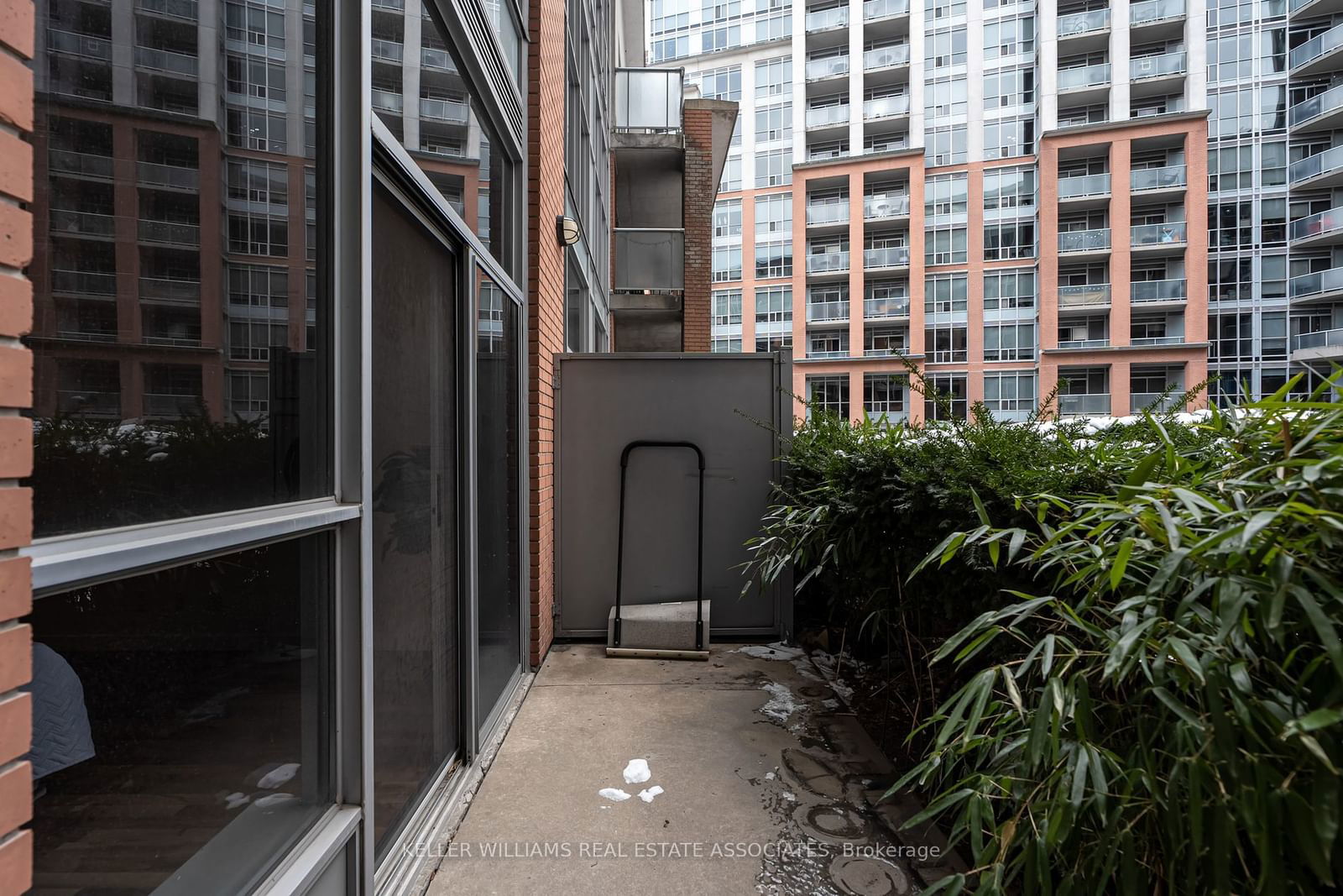 1005 King St W, unit 141 for sale