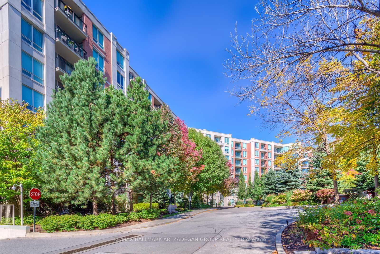 Hillside At York Mills II Condos, North York, Toronto