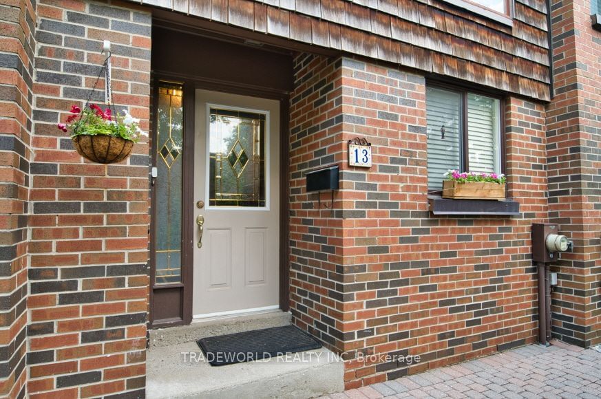 Maris Shepway Townhomes, North York, Toronto