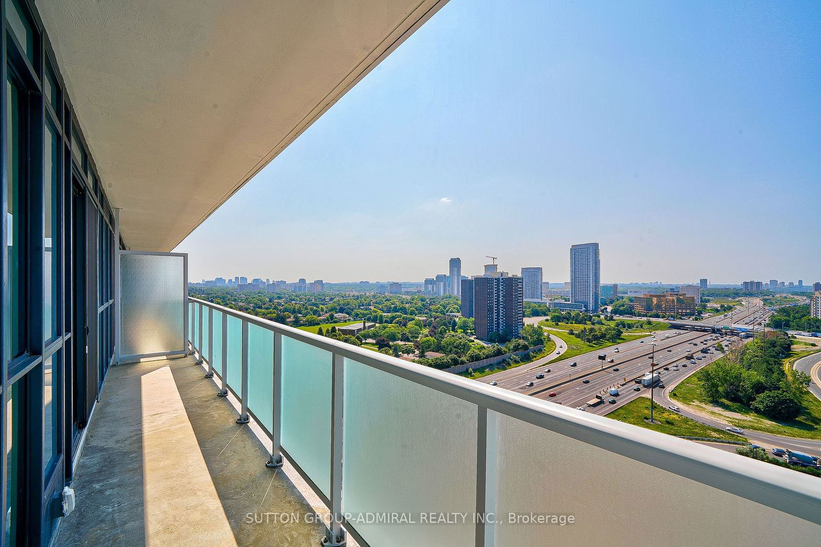 188 Fairview Mall Dr, unit 2115 for rent