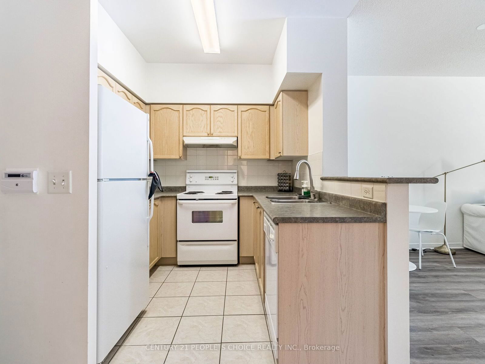 20 Olive Ave, unit 102 for sale