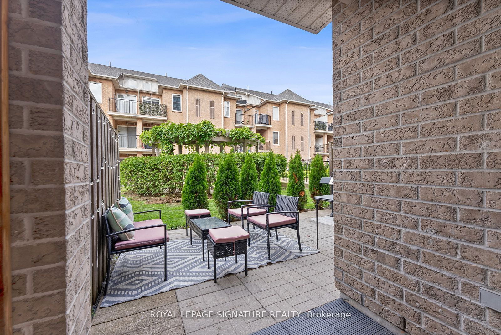 Hyde Park Townhouses, East York, Toronto