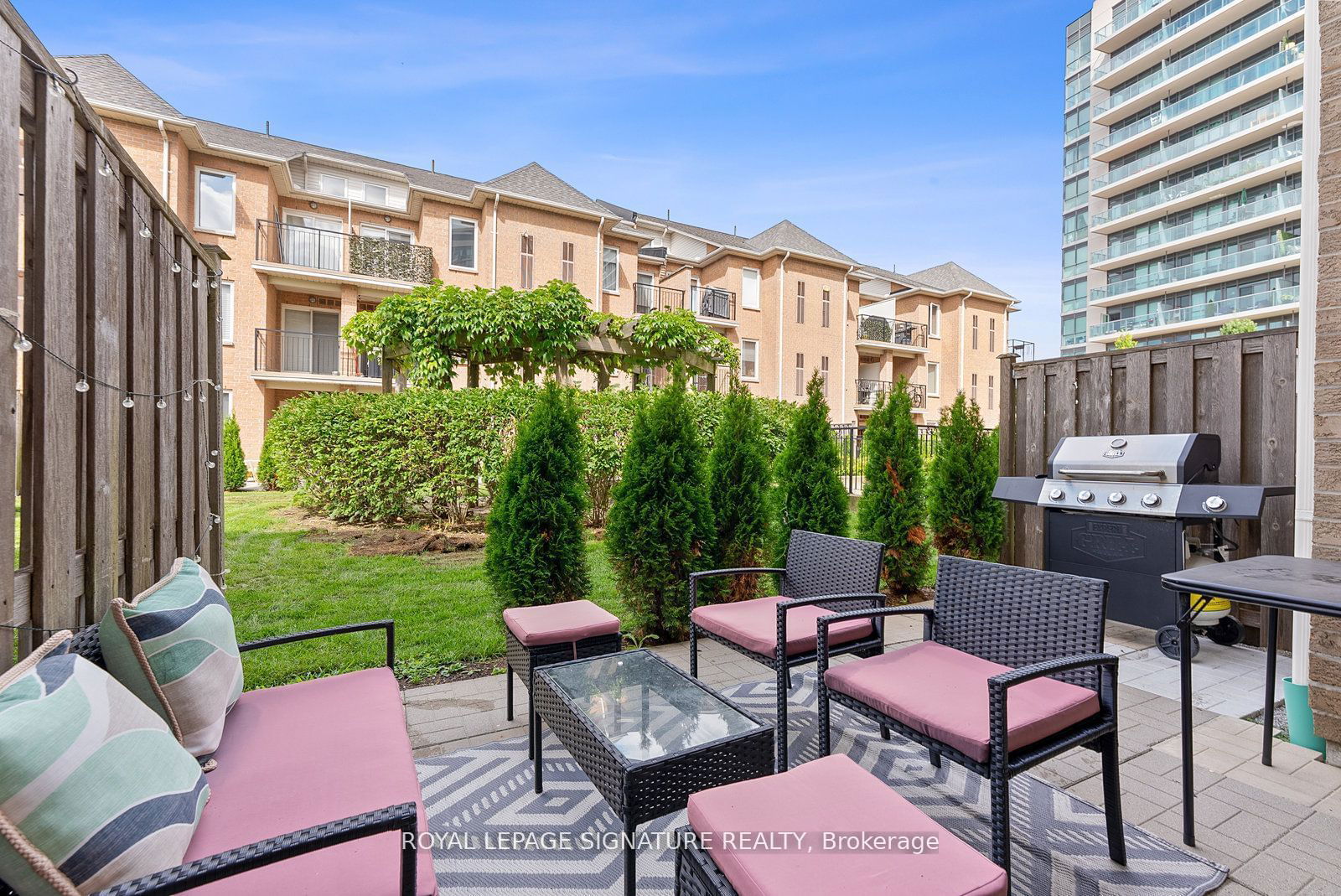 Hyde Park Townhouses, East York, Toronto