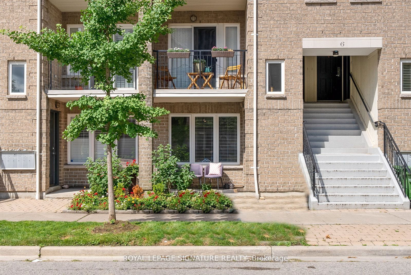 Hyde Park Townhouses, East York, Toronto