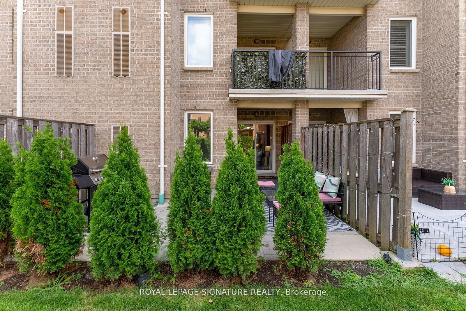 Hyde Park Townhouses, East York, Toronto