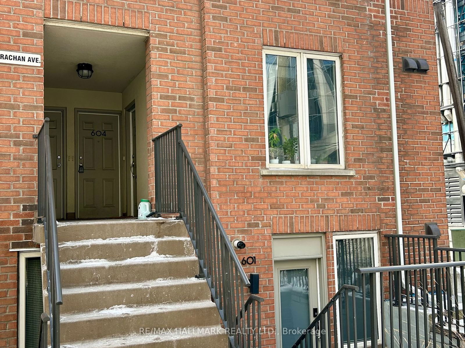 100 Strachan Ave, unit 602 for rent