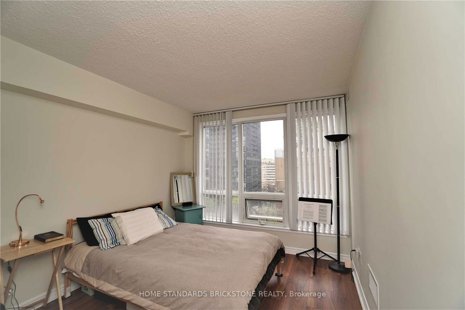 100 Hayden St, unit 809 for rent