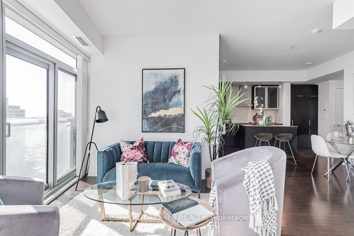 14 York St, unit 2202 for sale