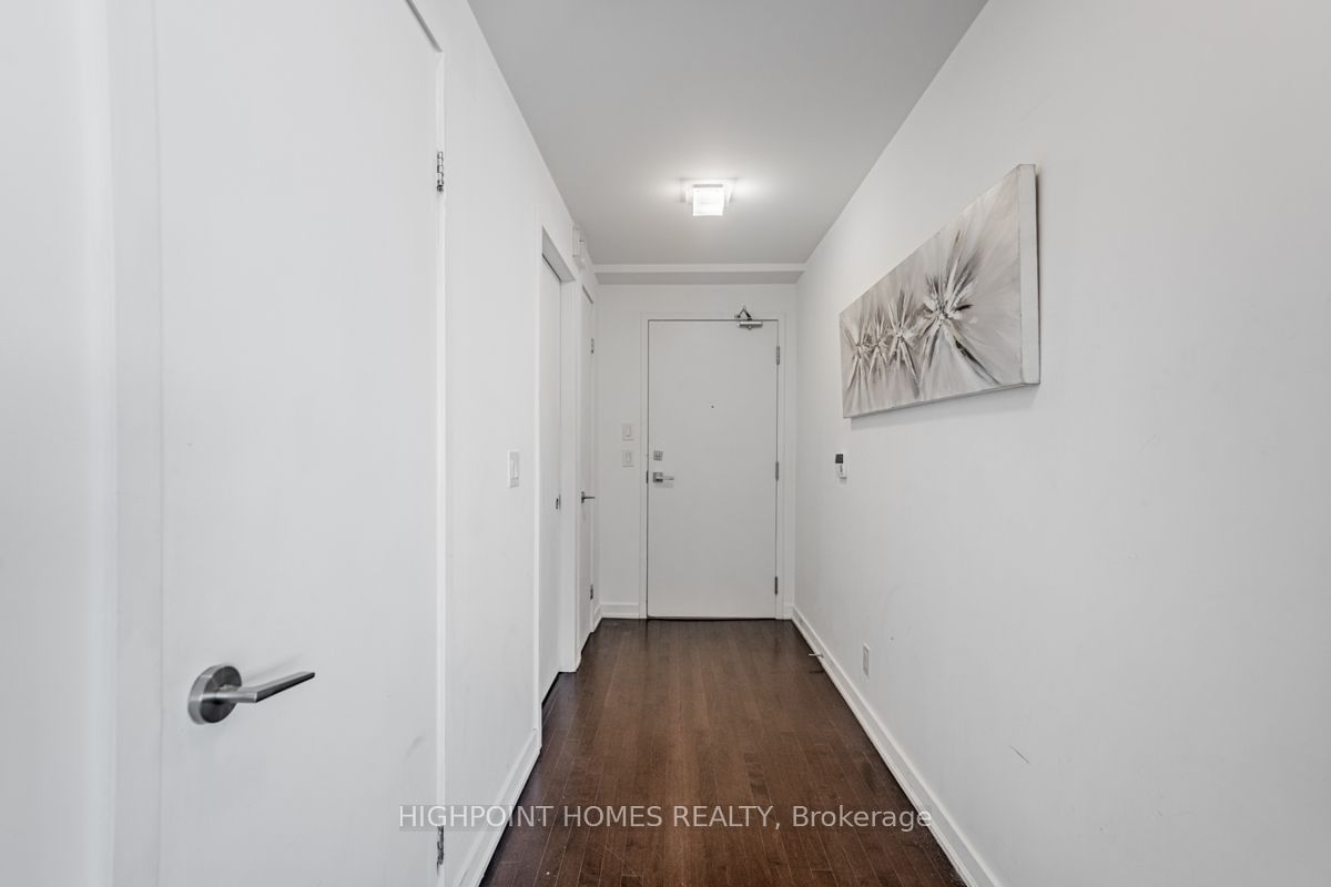 14 York St, unit 2202 for sale