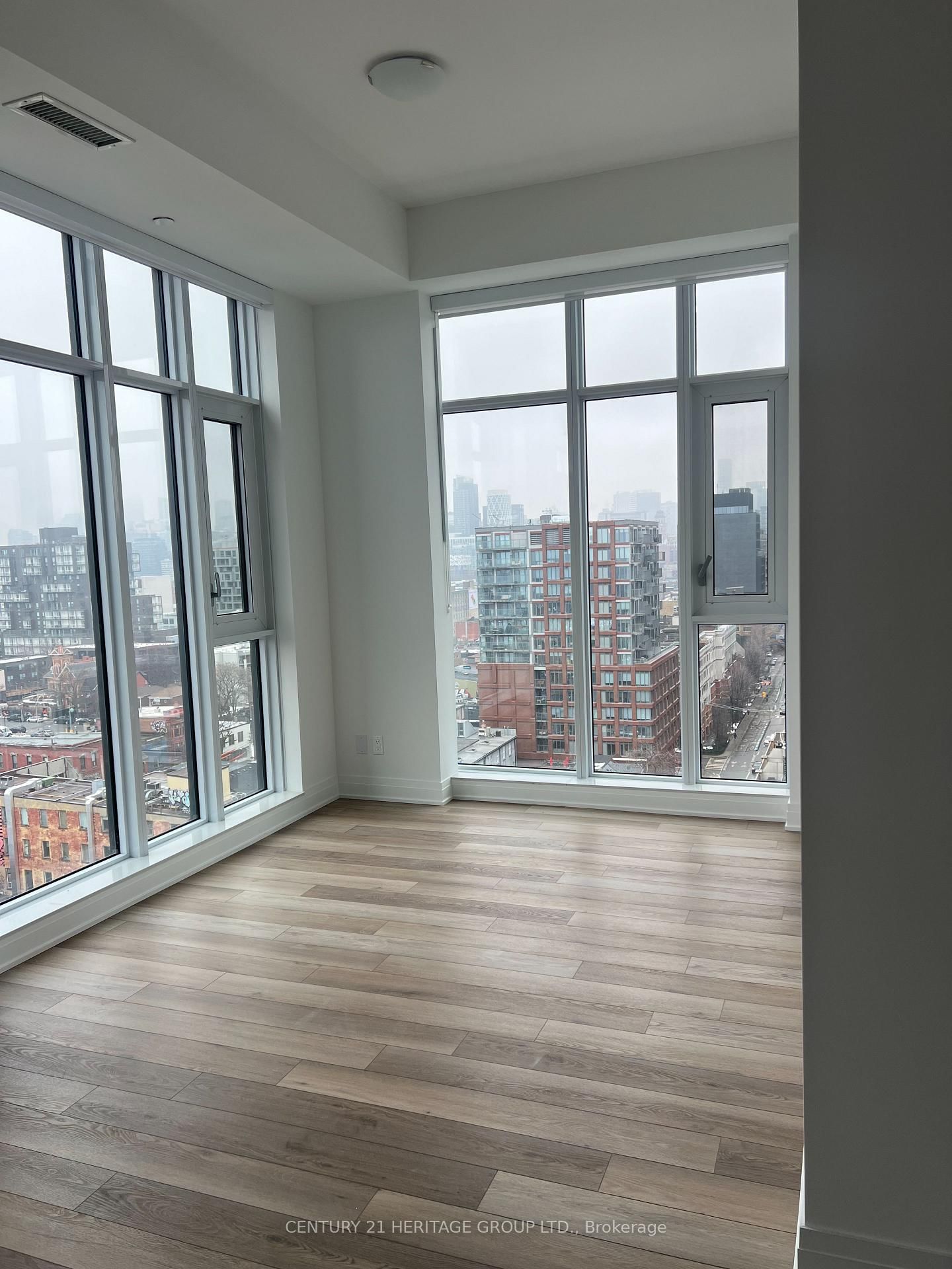 543 Richmond St W, unit LPH 4 for rent