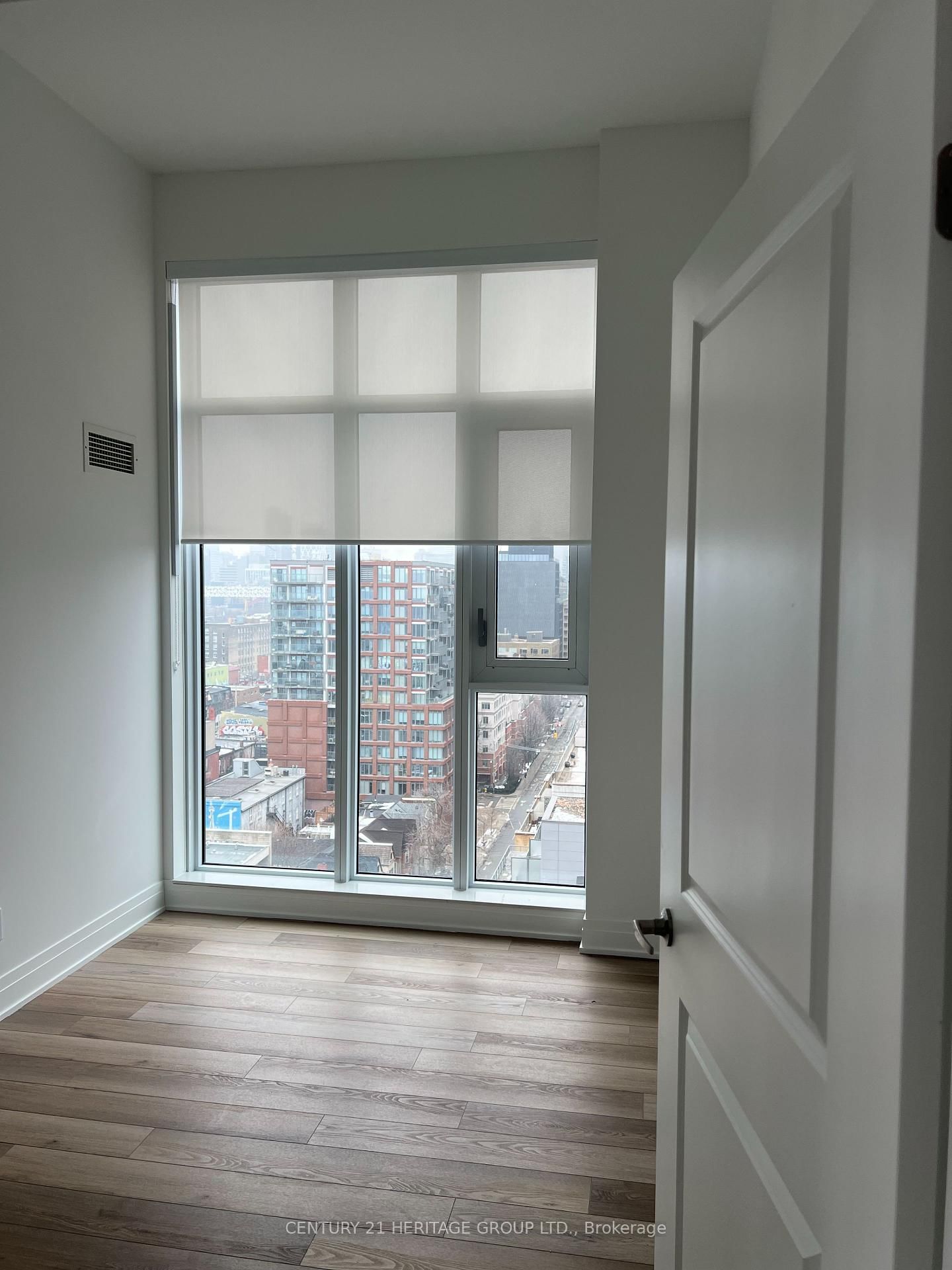 543 Richmond St W, unit LPH 4 for rent