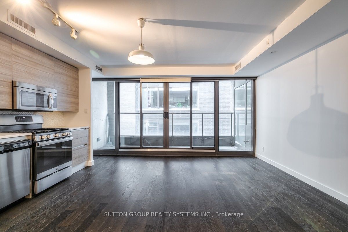 111 Bathurst St, unit 523 for sale