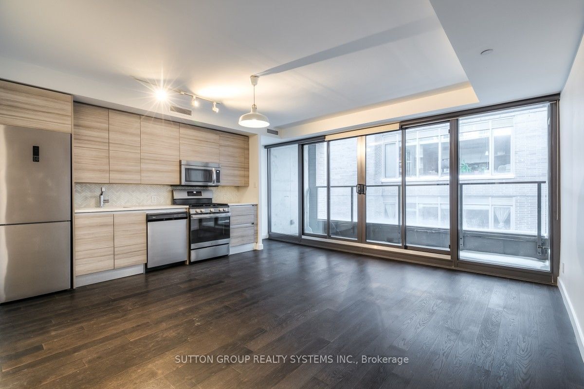 111 Bathurst St, unit 523 for sale