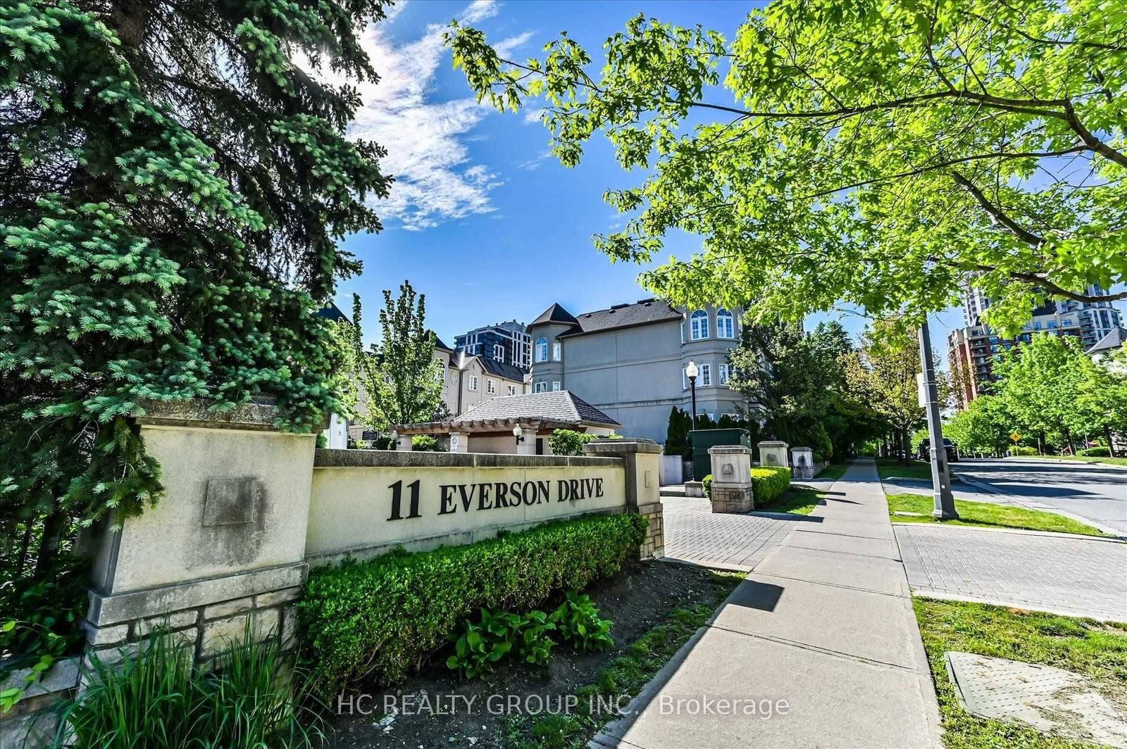 Carriage Homes of Avondale - Phase One, North York, Toronto