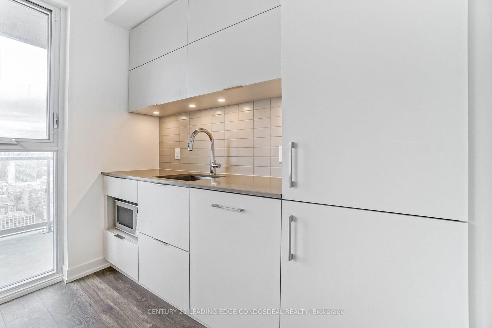 15 Lower Jarvis St, unit 2911 for rent