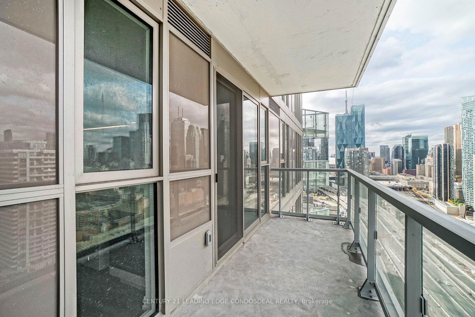 15 Lower Jarvis St, unit 2911 for rent