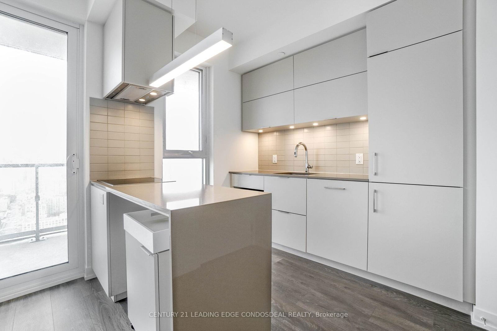 15 Lower Jarvis St, unit 2911 for rent