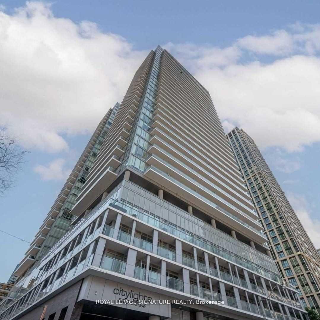 99 Broadway Ave, unit 3501 for rent