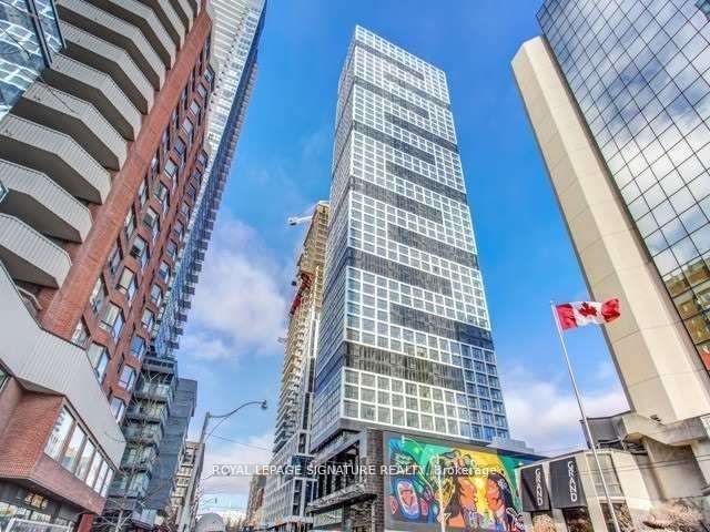 181 Dundas St E, unit 905 for rent