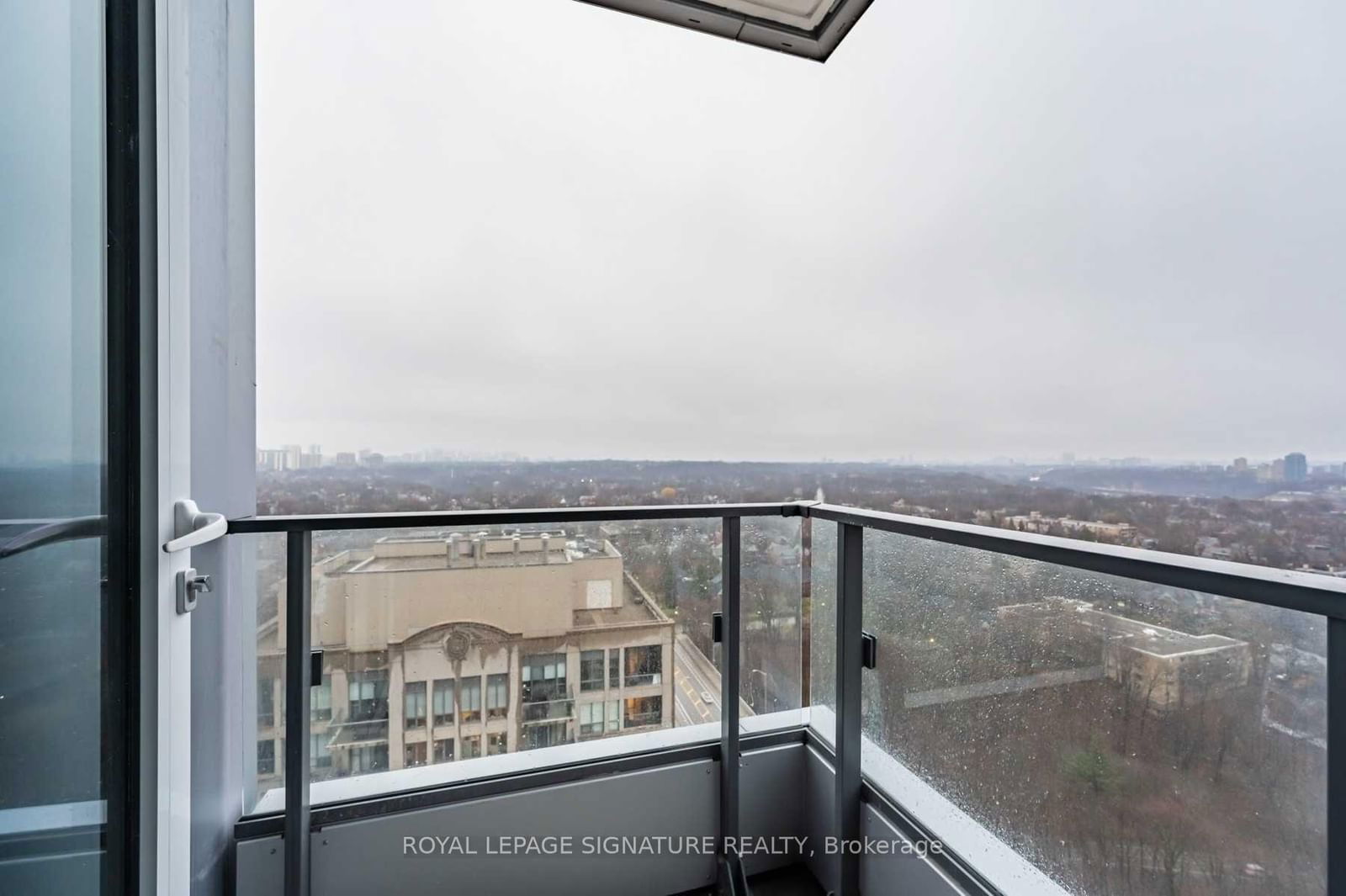 395 Bloor St E, unit 1808 for rent