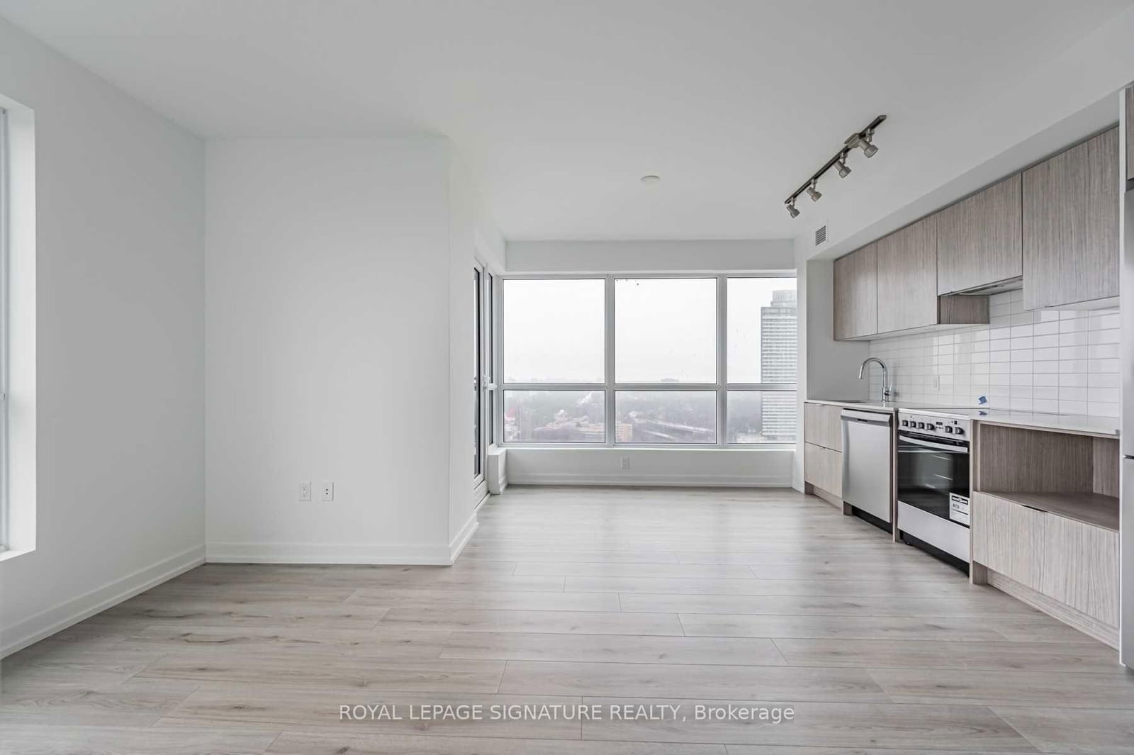 395 Bloor St E, unit 1808 for rent