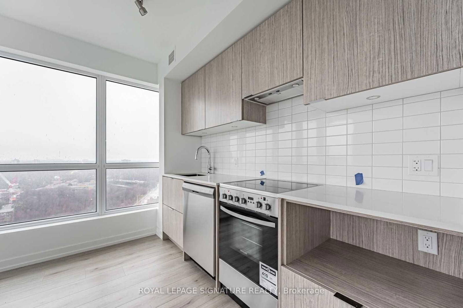 395 Bloor St E, unit 1808 for rent