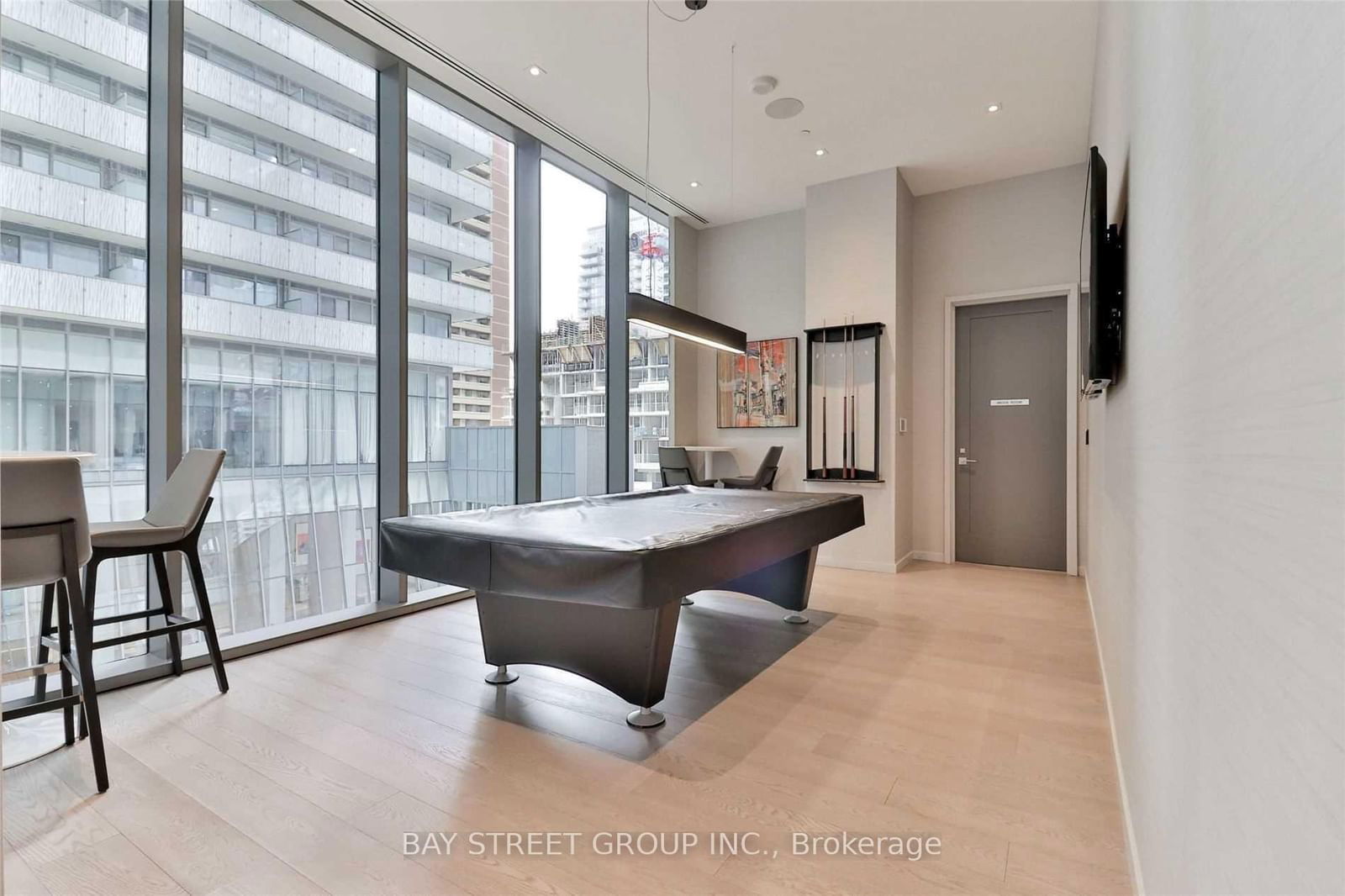 42 Charles St E, unit 2908 for sale