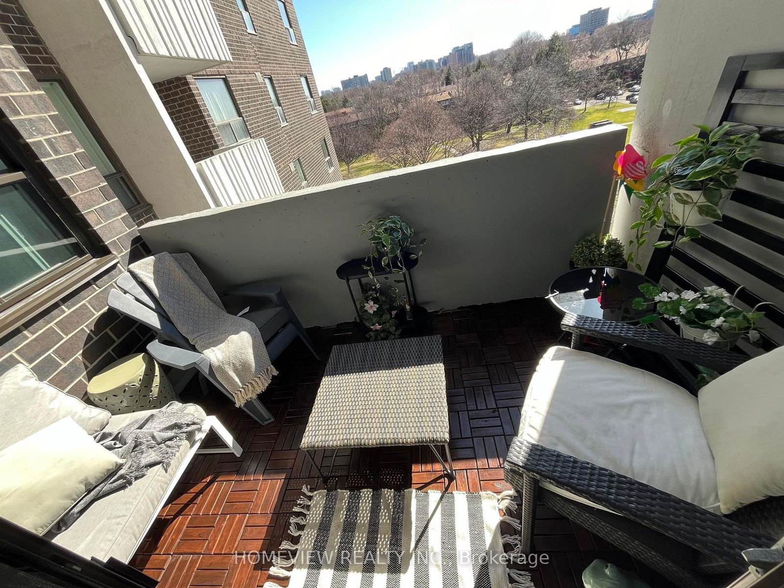 5 Old Sheppard Ave, unit 701 for sale