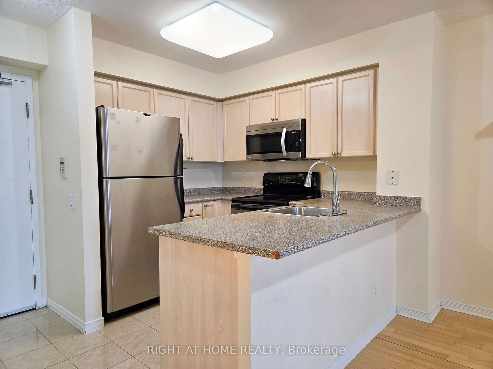 28 Harrison Garden Blvd, unit 1706 for rent