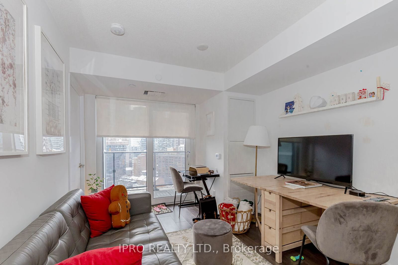 219 Dundas St E, unit 1705 for sale