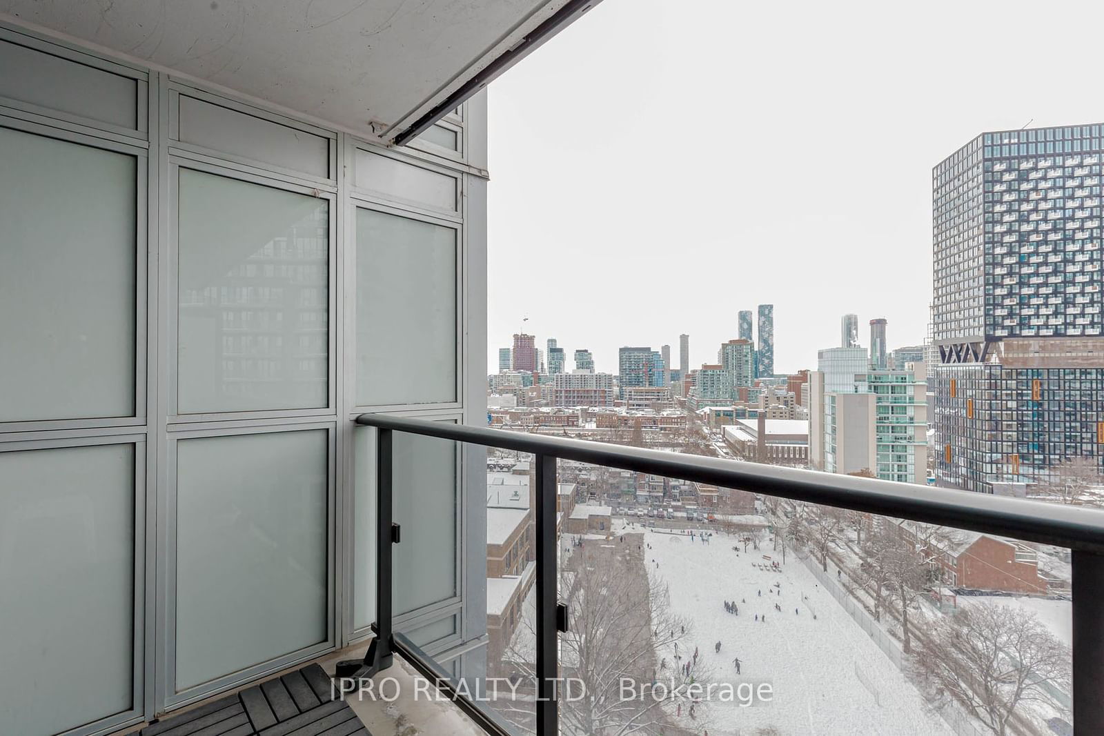 219 Dundas St E, unit 1705 for sale