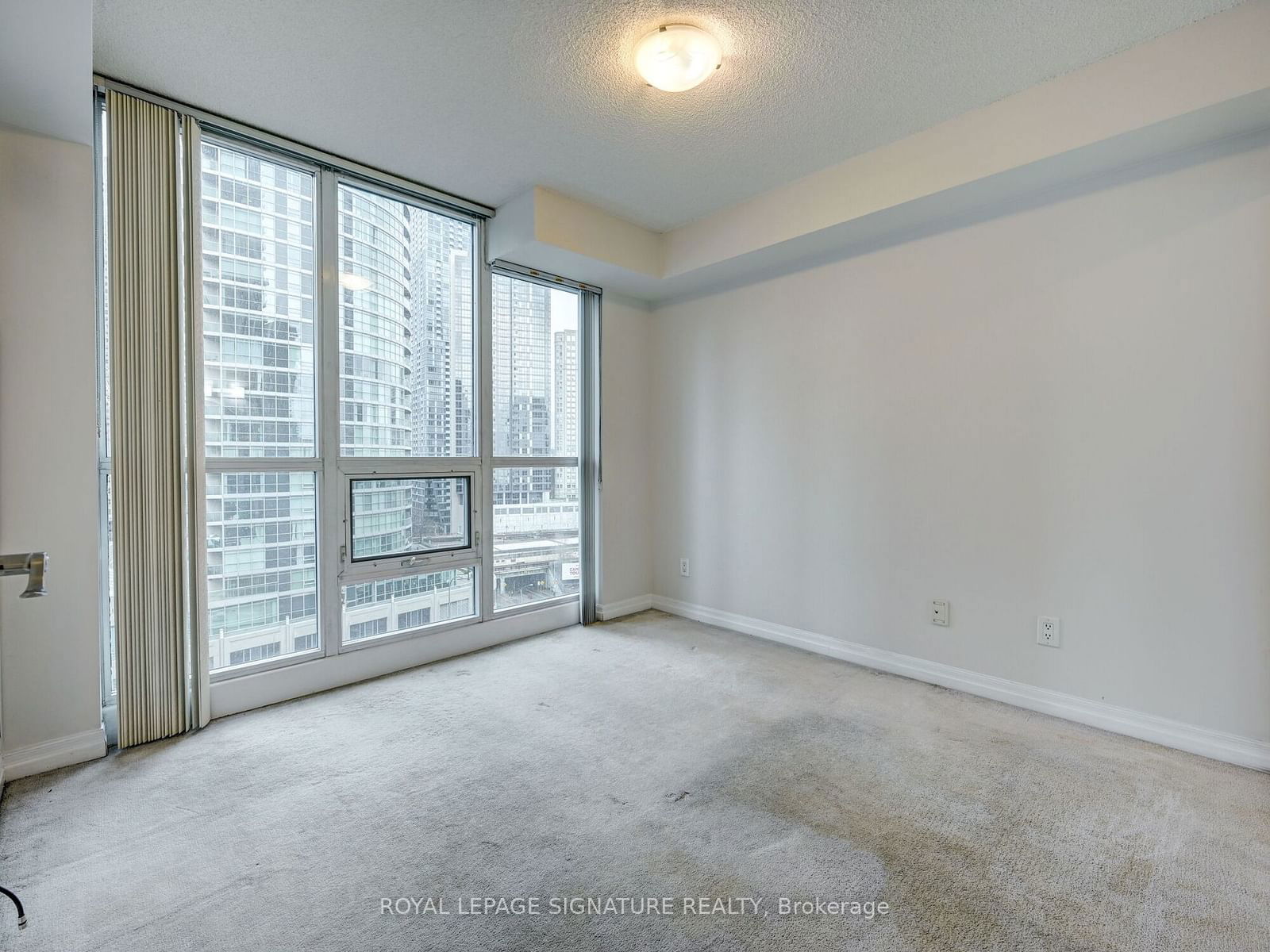 16 Yonge St, unit 1202 for rent