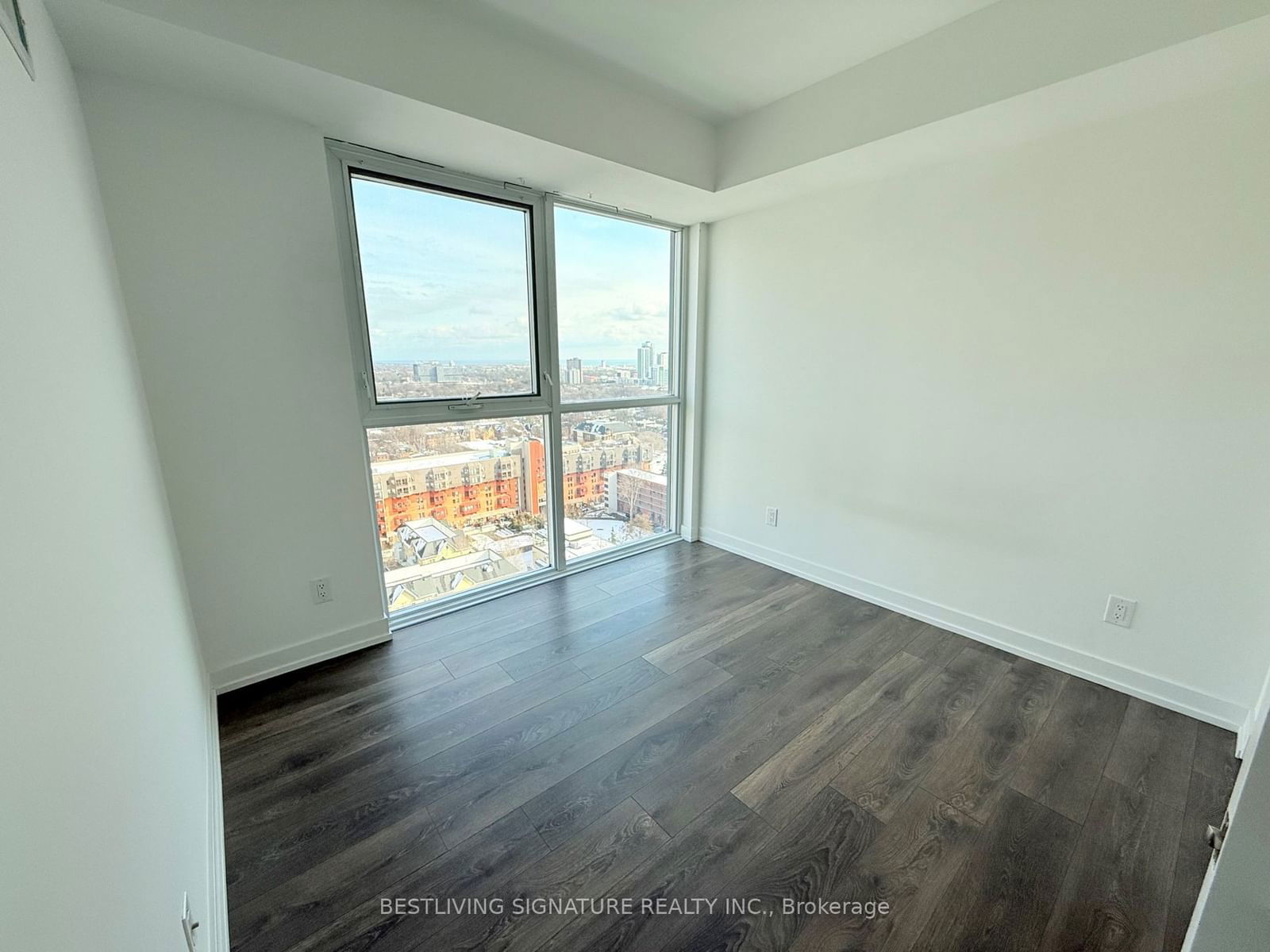 159 Wellesley St E, unit 1803 for sale