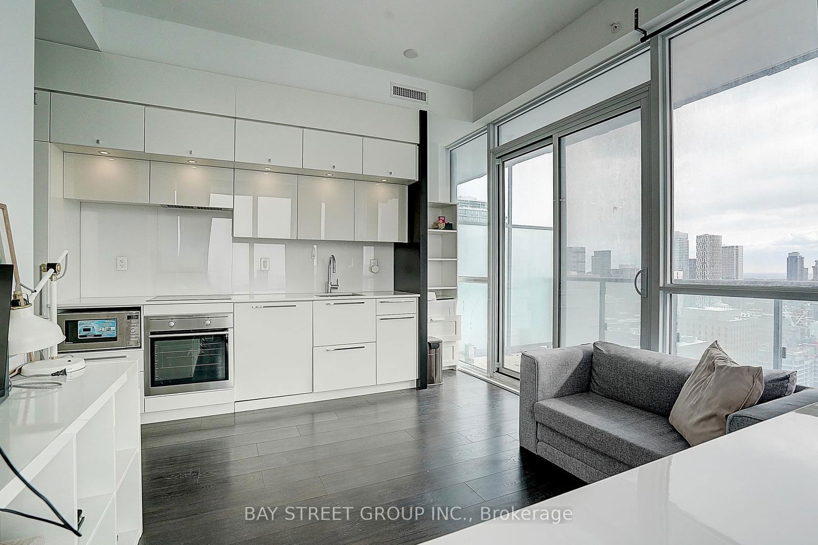 15 Grenville St, unit 2903 for sale