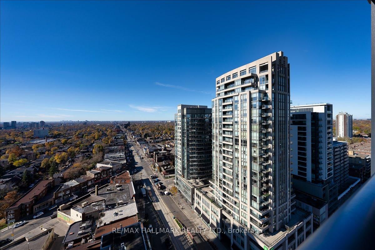 501 St Clair Ave W, unit 1811 for sale