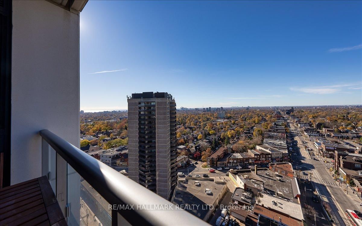 501 St Clair Ave W, unit 1811 for sale