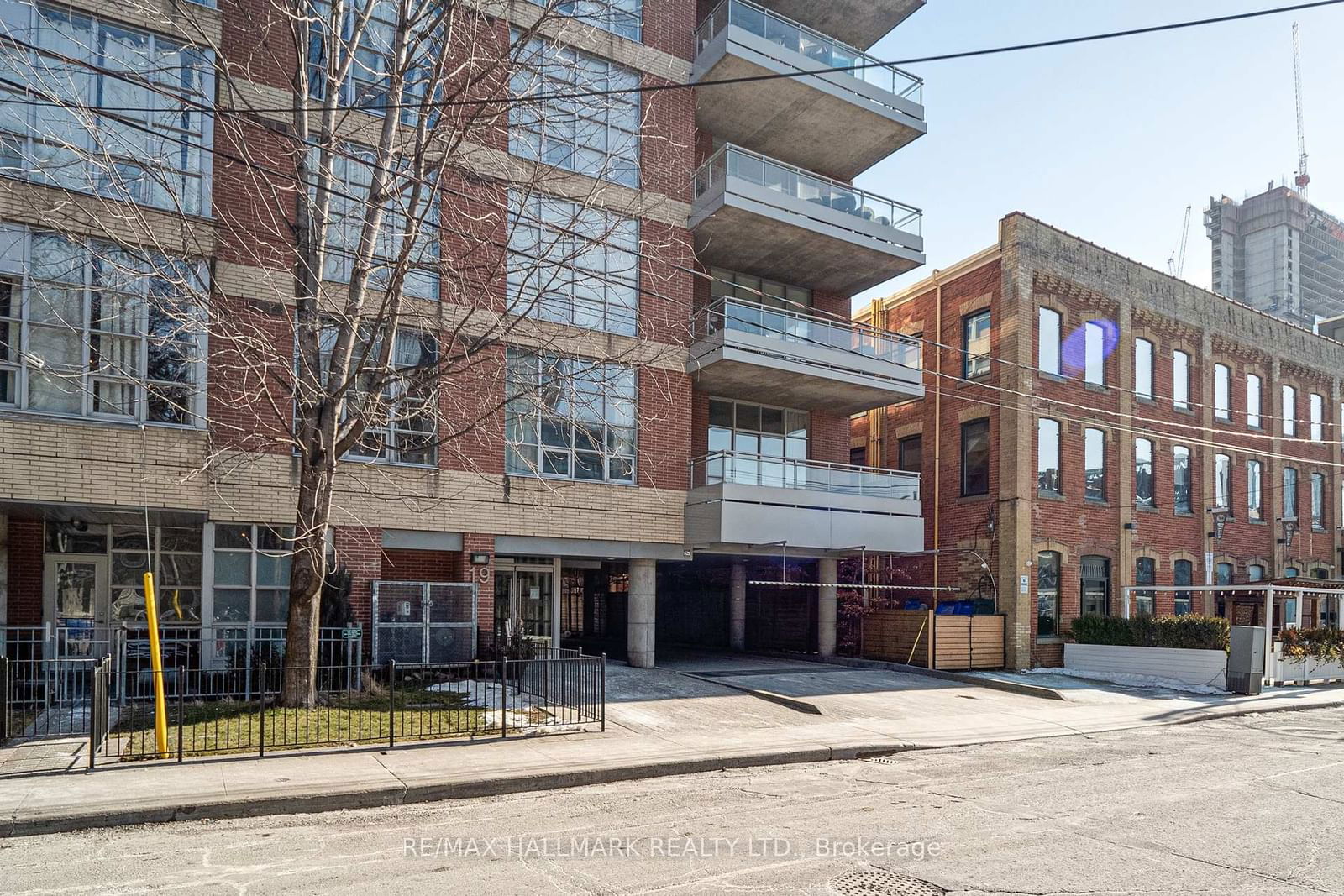 19 Brant St, unit 302 for rent