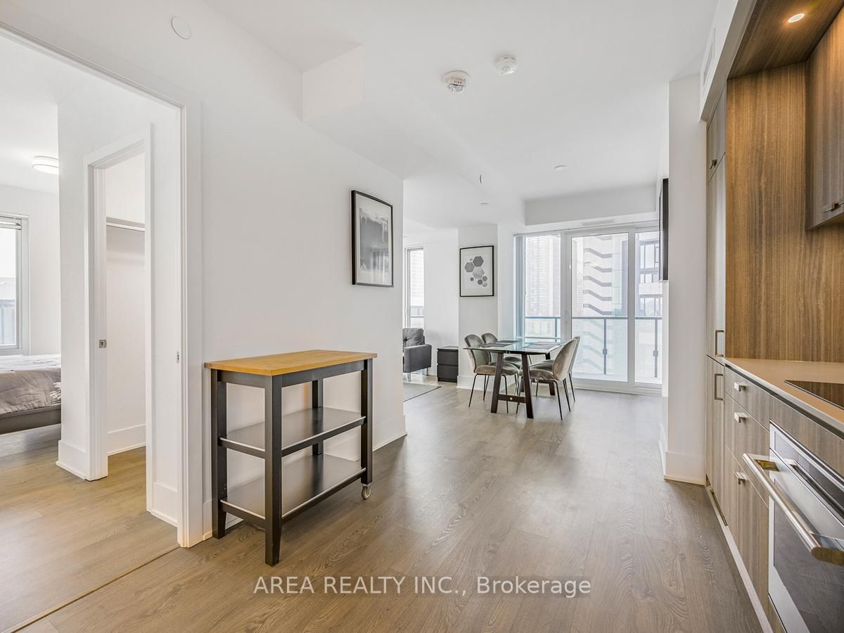 470 Front St W, unit 1406 for rent