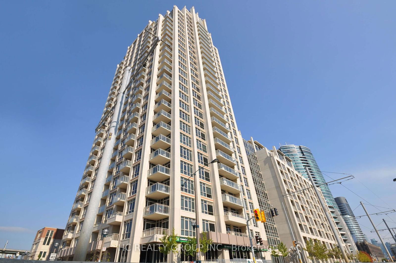 21 Grand Magazine St, unit 516 for rent