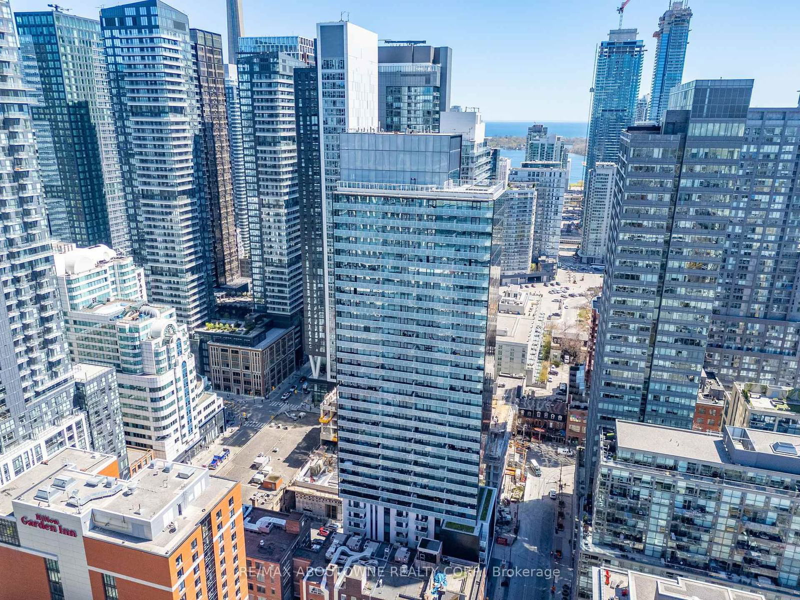 11 Charlotte St, unit 3105 for rent