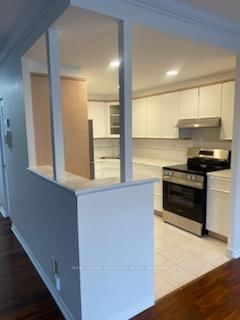 33 Harbour Sq, unit 3234 for rent