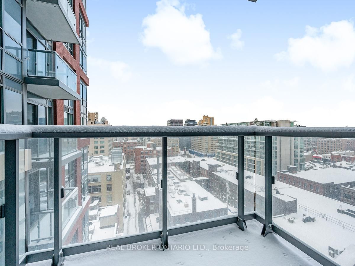 108 Peter St, unit 1323 for rent